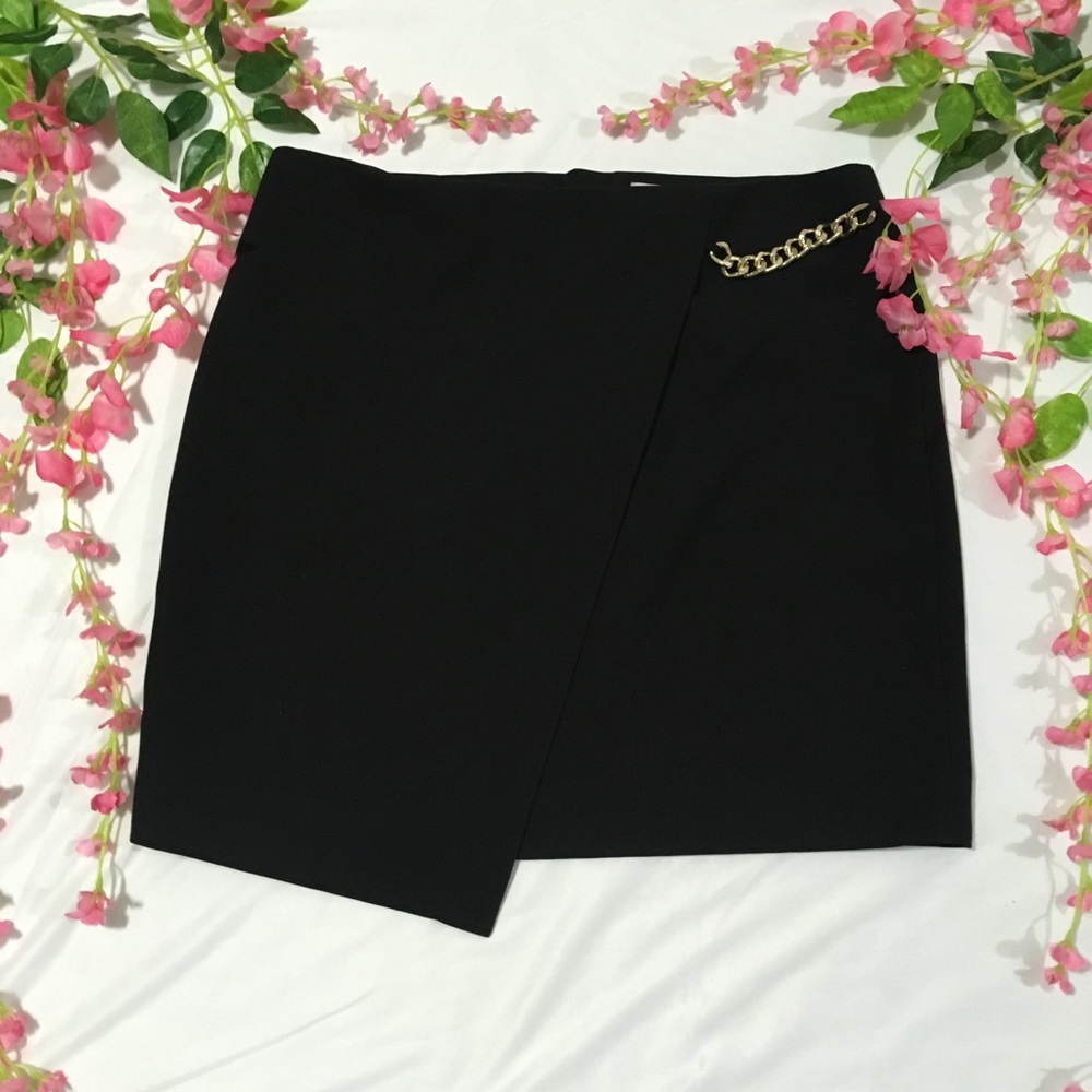 H&M Black Asymmetrical Skirt
